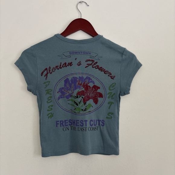 Urban Outfitters blue baby tee - size small - Picture 3 of 5